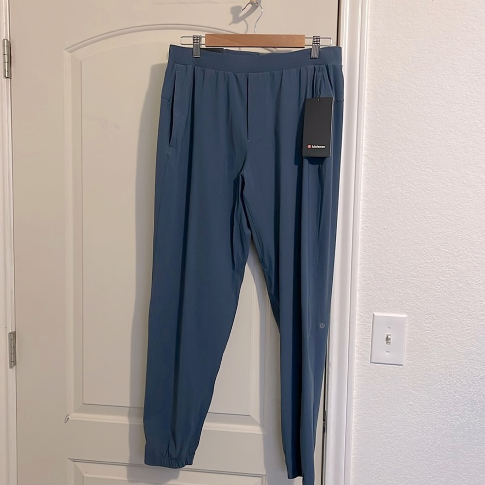 Lululemon new with tags, mens, size large, color iron blue